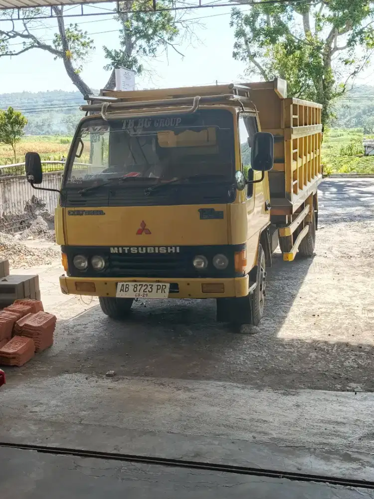 Truk Mitsubishi Tepak 2001