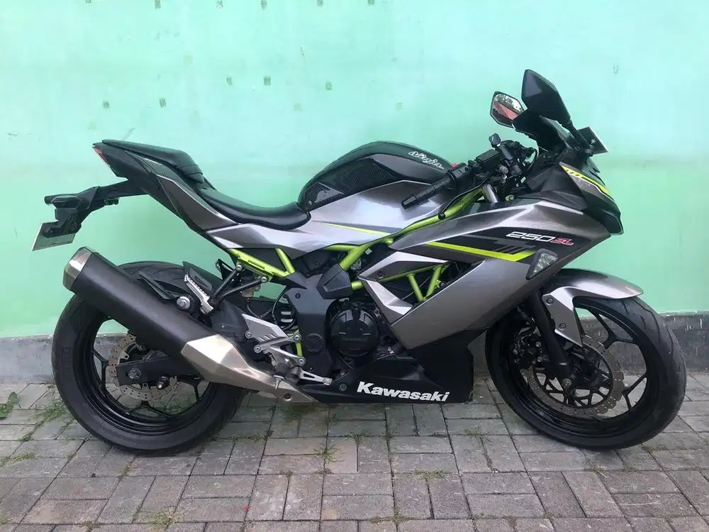 Kawasaki Ninja mono 250 SL Th.2018 black!!