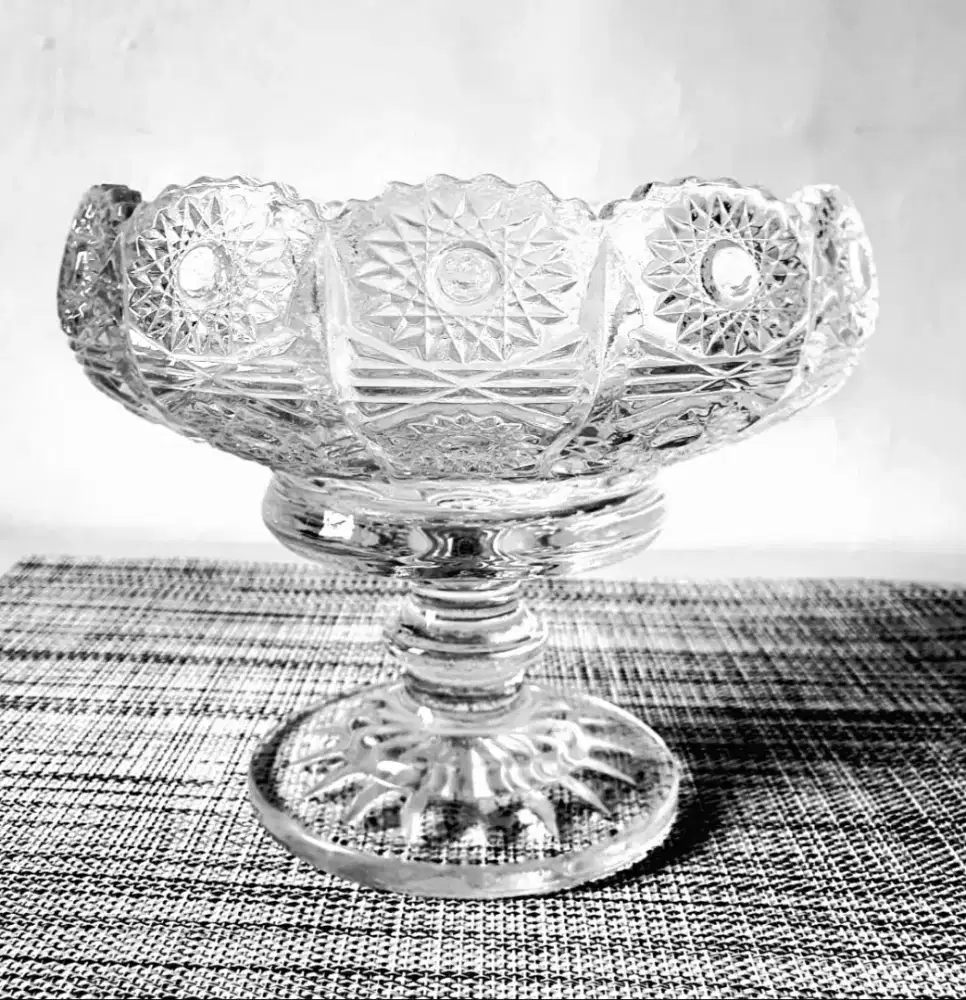 Capodimonte Candy Bowl Pedestal