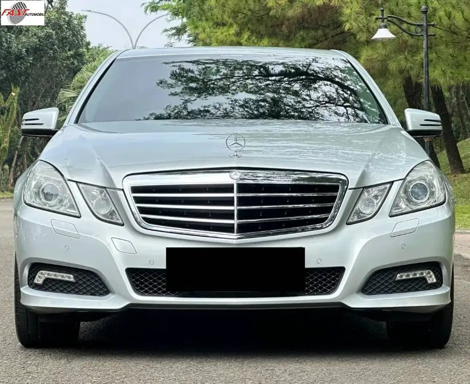 MERCEDES BENZ E250 2010 AVANTGARDE 1.8 AT LOW KM.66RB PAJAK PNJNG #F4S