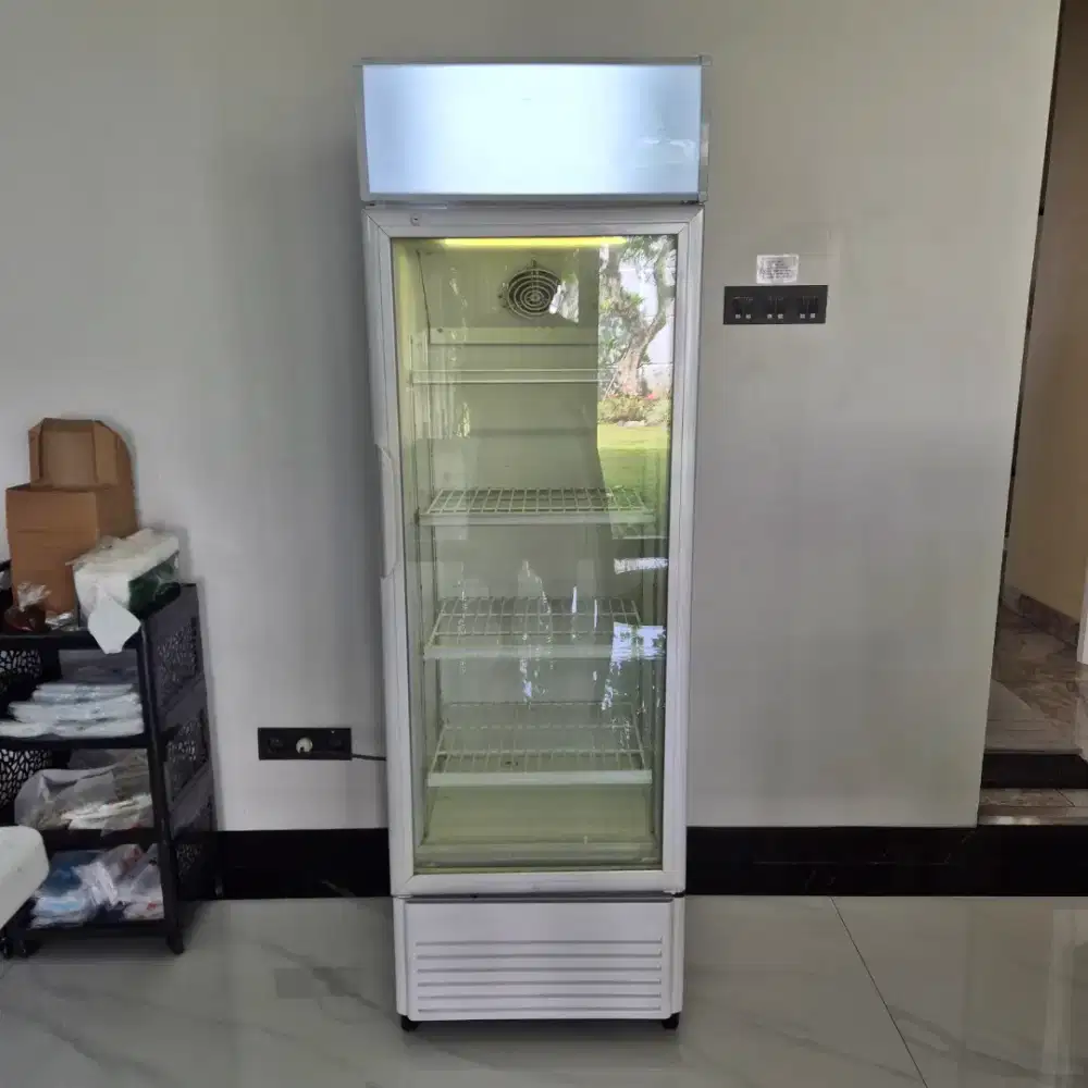 Daiichi DR-208 Showcase 215 Liter. Masih Bagus dan Normal