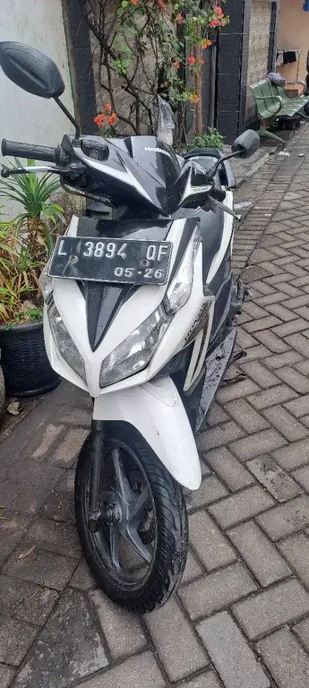 Vario th 2011 surat lengkap 5,5 jt