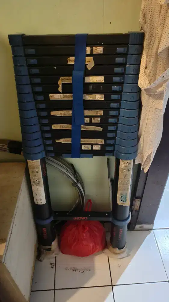 Tangga teleskopik 6.2