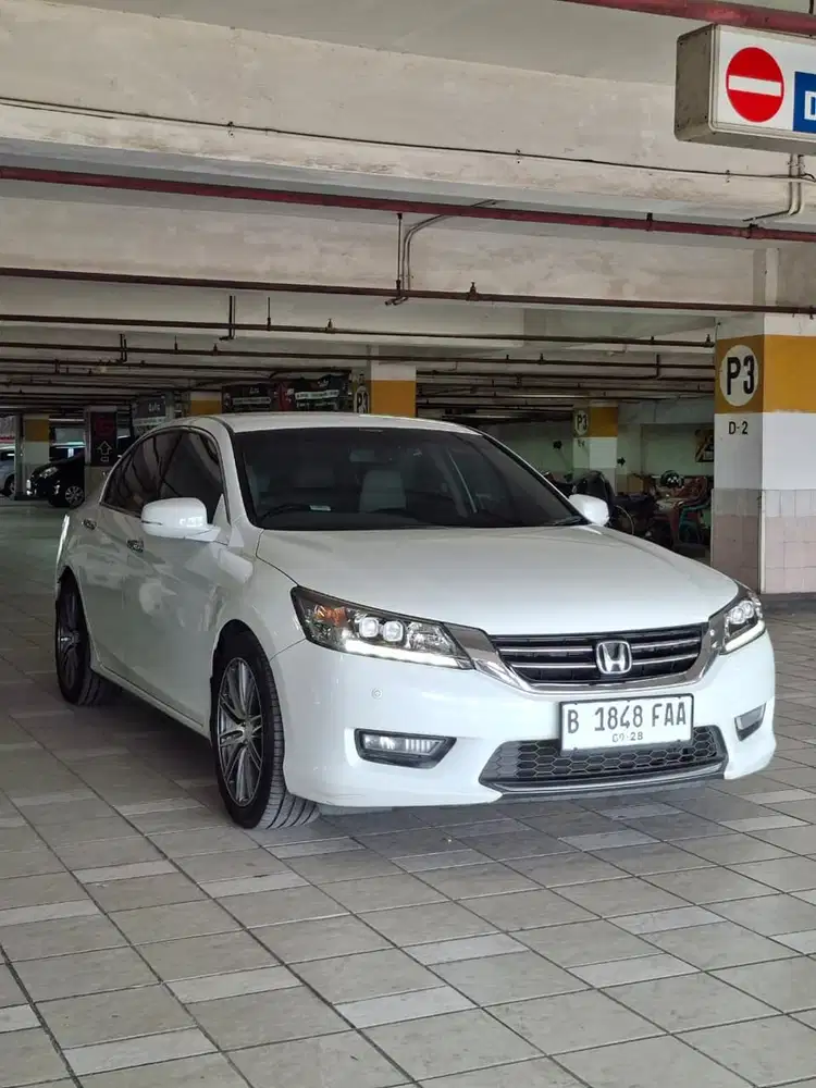 Honda Accord 2013 Bensin