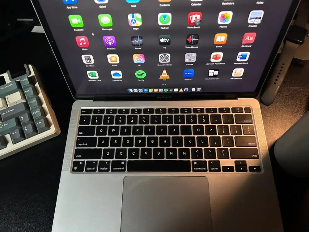 Macbook Air M1 8/256