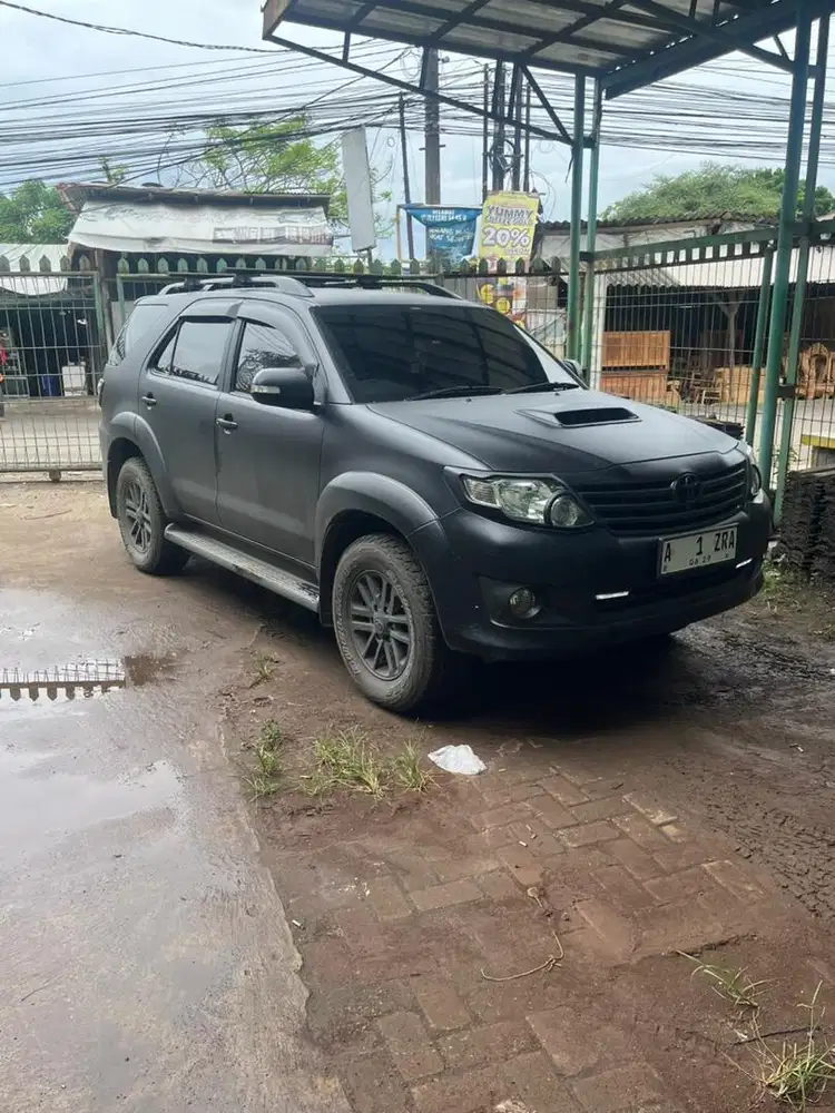 Toyota Fortuner G VNT Manual 2014