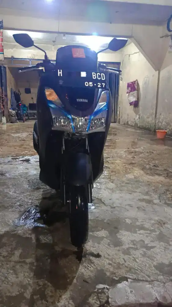 Yamaha Lexi 2018 Hitam