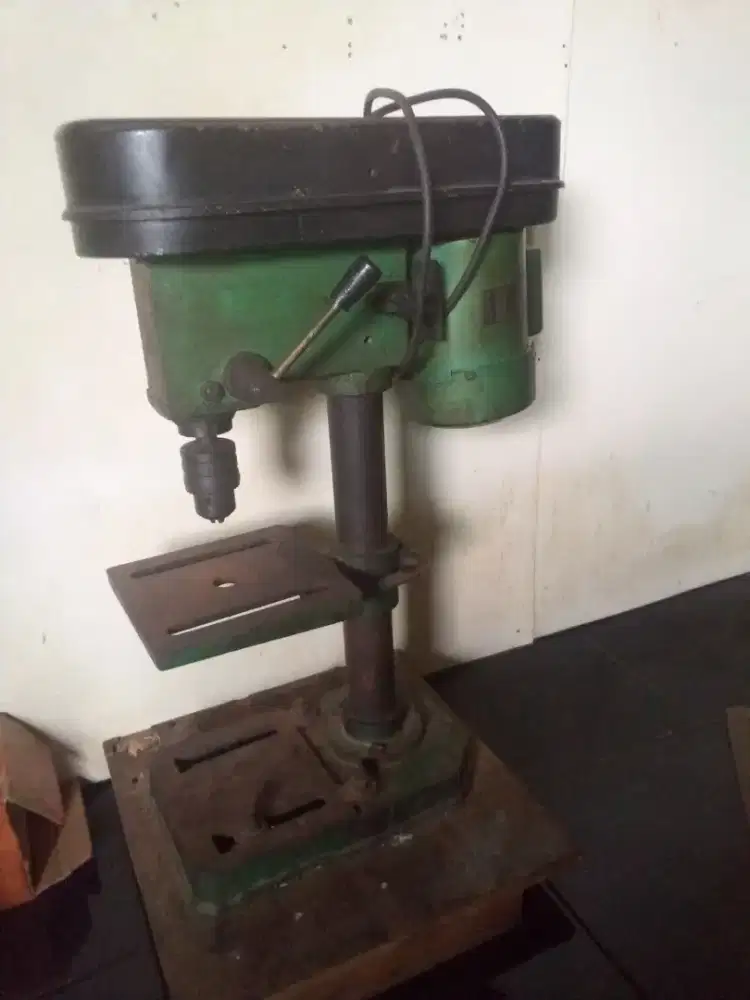 Mesin bor duduk 13 mm