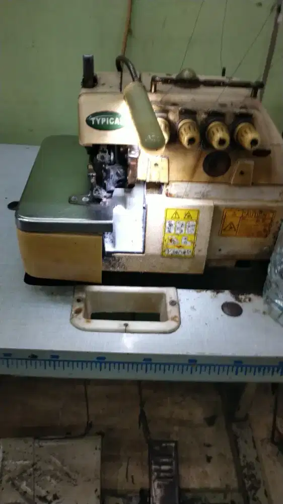 Dijual mesin obras typical benang 4   mesin bordir manual Juki turbo