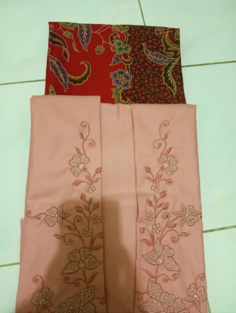 Kain kebaya katun bordir