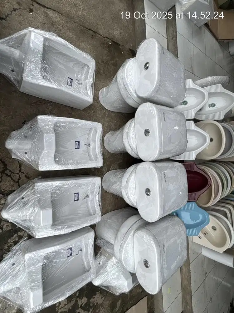 Kloset duduk flush atas cw421jp