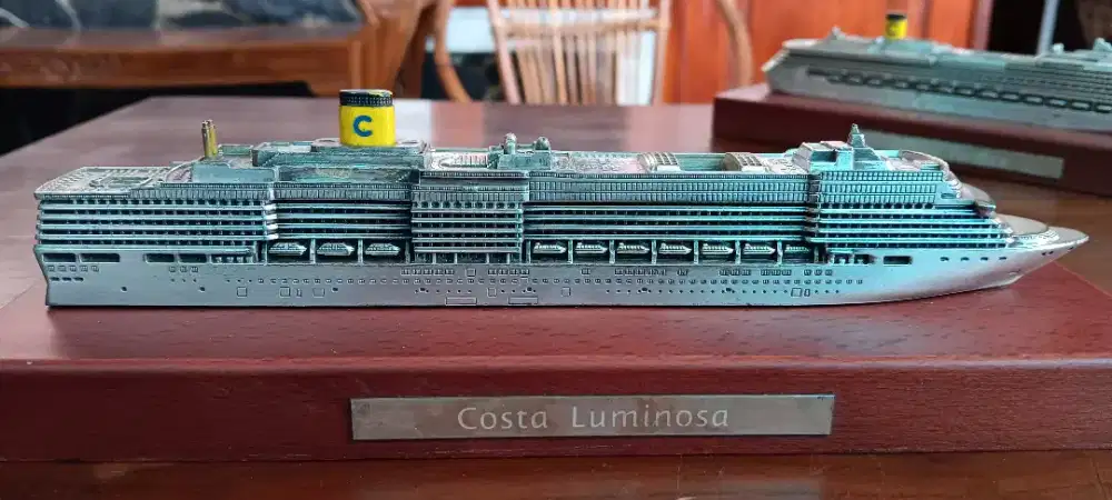 Costa luminosa miniature