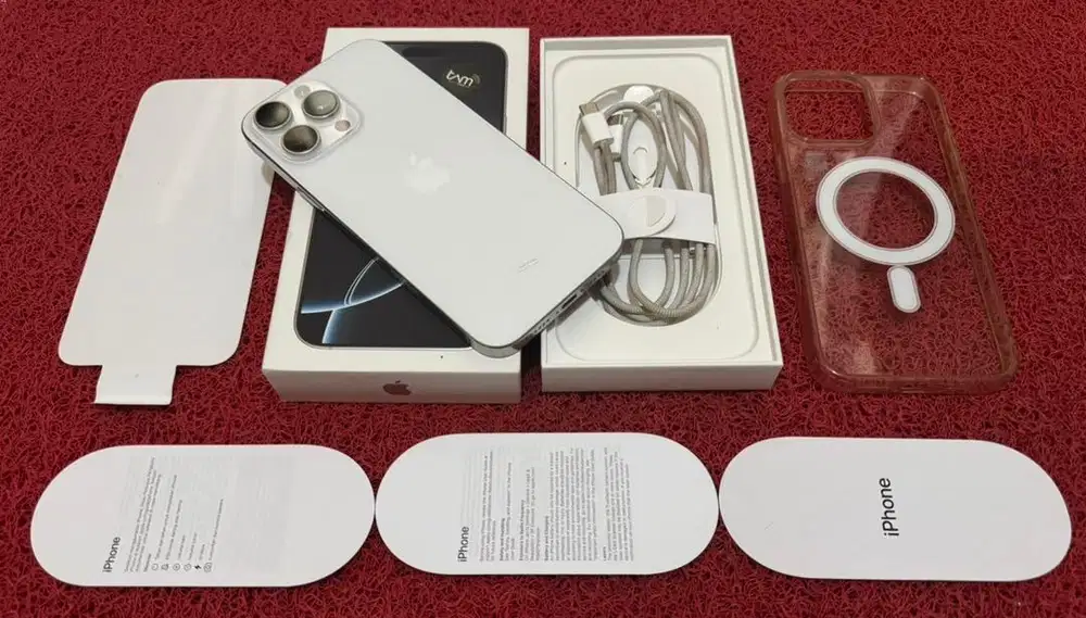 IPhone 16 Pro Max Silver Titanium 256 GB IBOX ( TT/BT )