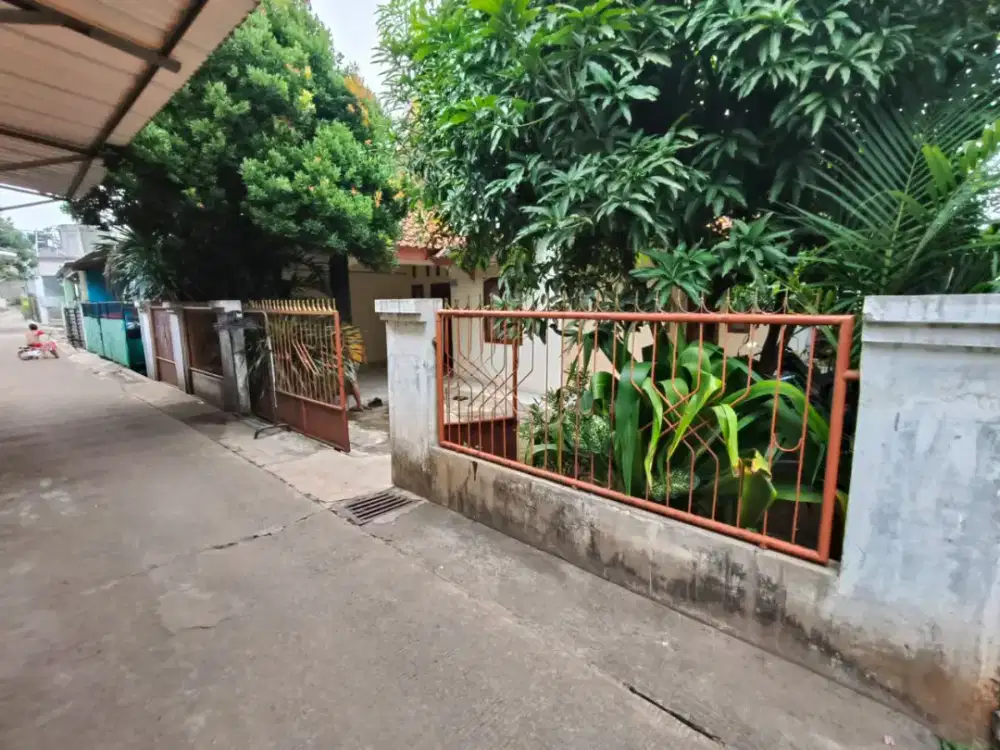 Dijual rumah dekat tol,stasiun (second)200m²  cimanggis Depok 680jt