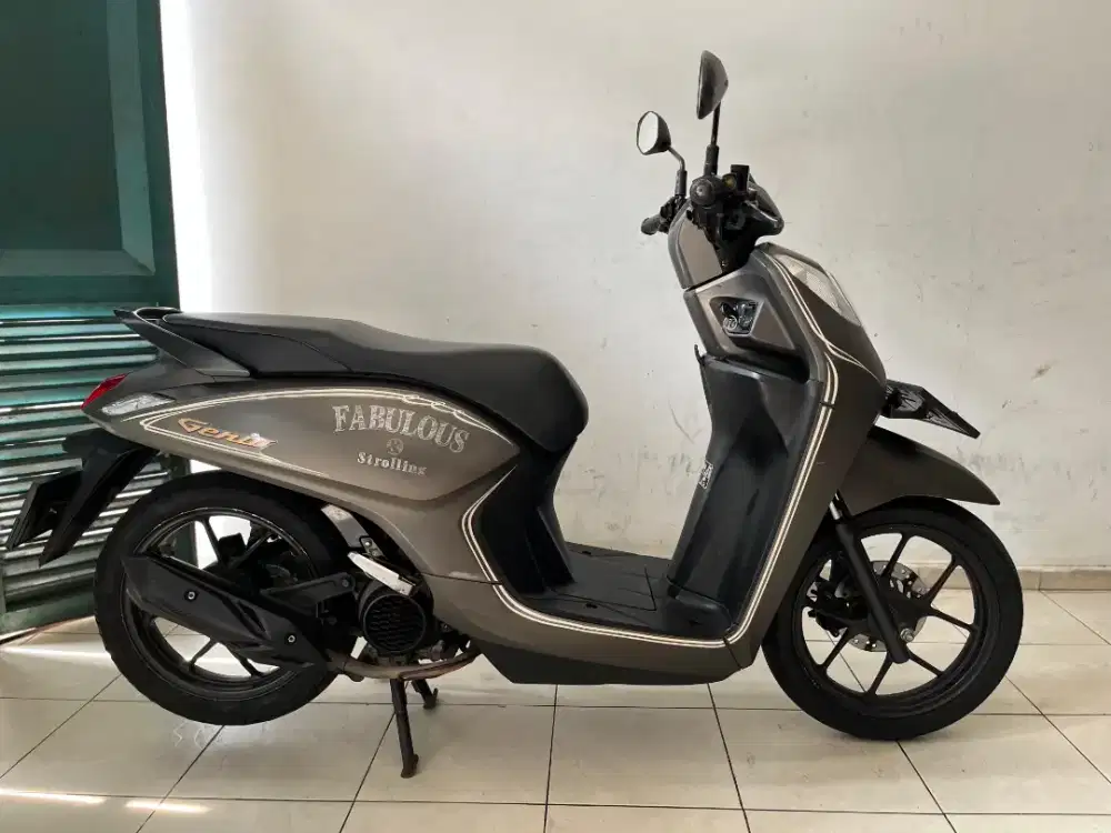 Di jual honda genio 2021 like new