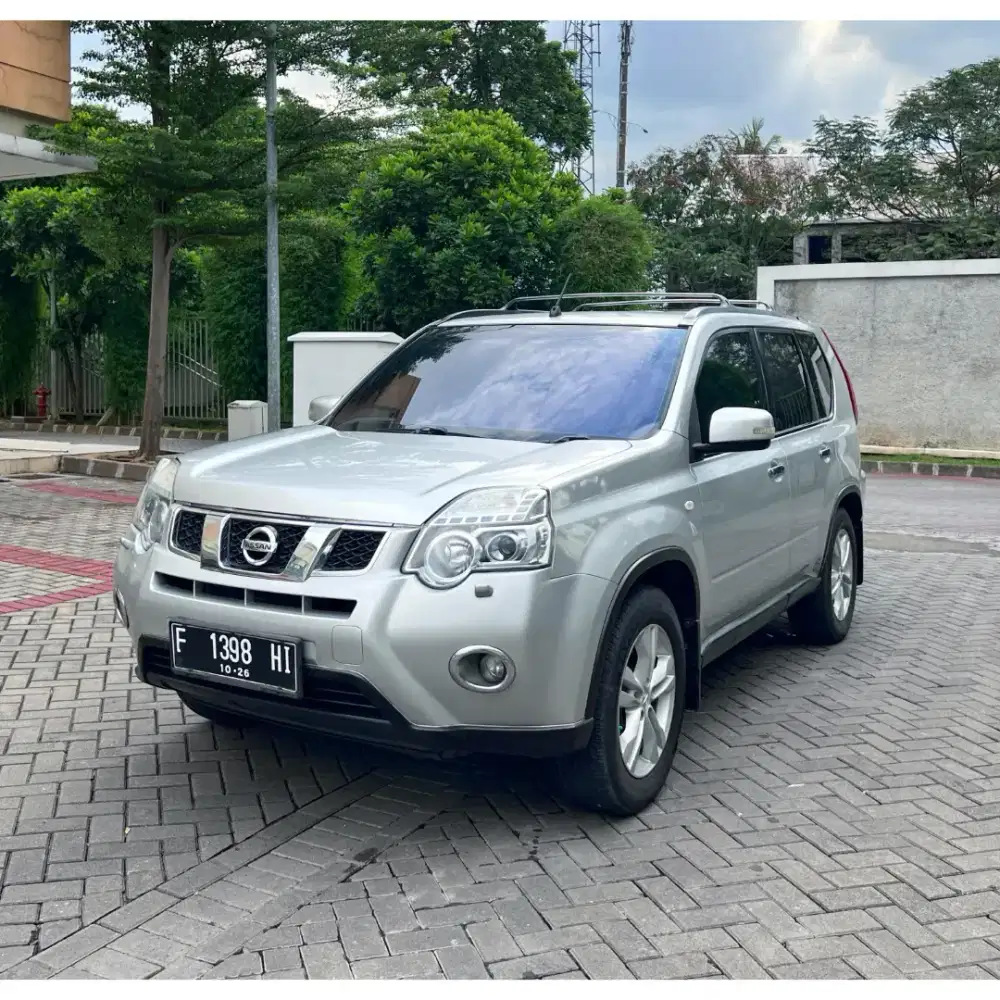 Xtrail ST AT 2011 Istimewa Lihat pasti suka