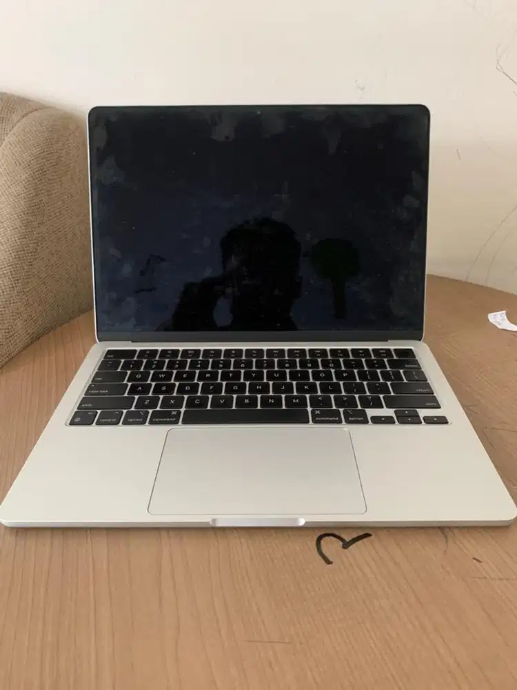 Jual cepat Macbook air M3 8gb 256gb
