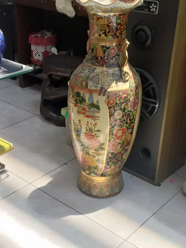 Toples kristal,botol antik,guci