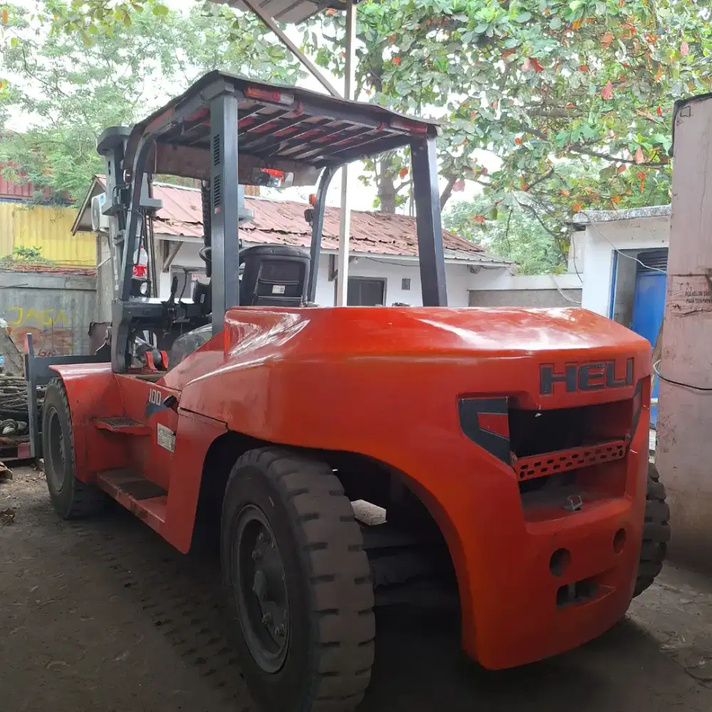 Forklift 10 ton kondisi baru pakai 3 bulan
