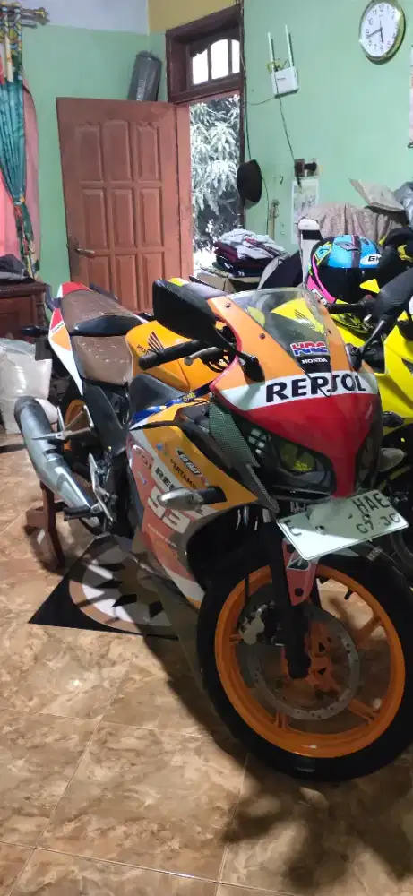 Dijual honda cbr 150r repsol