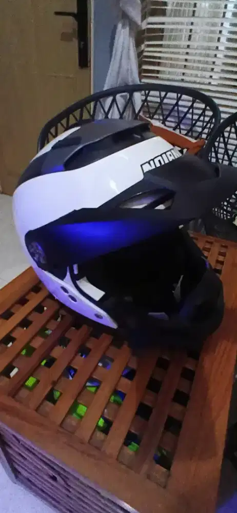 Jual helm nollan 1.8 jt