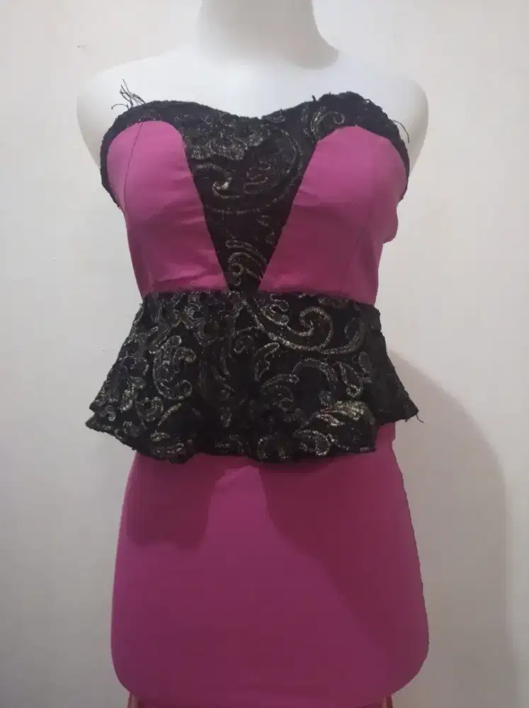gaun pink sexy motif