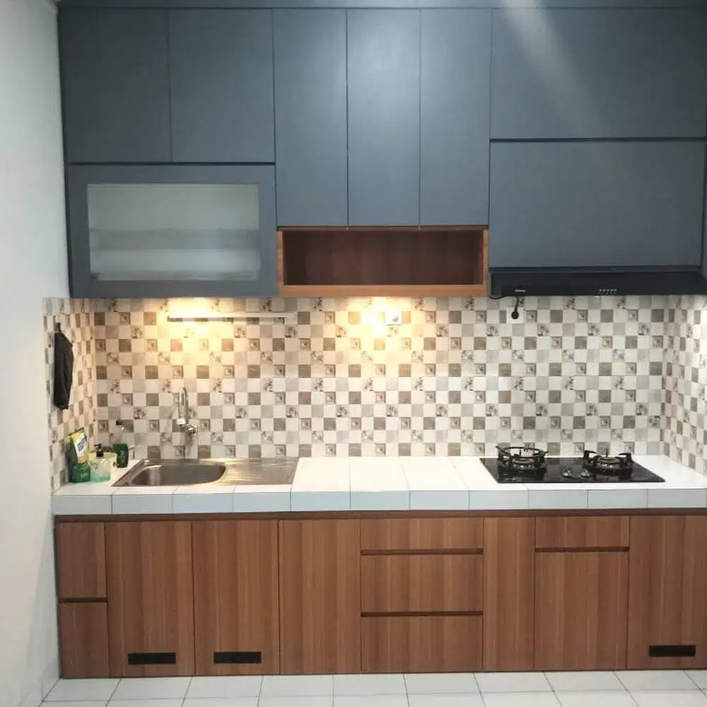 Custom Interior Kitchen Set, Backdrop TV, Lemari, Wardrobe, Kitchenset