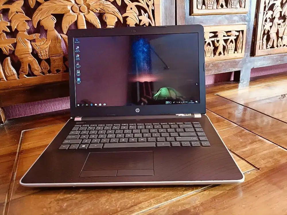 Laptop HP 14 Slim AMD E2-9000 4Gb Normal Baterai 5 Jam