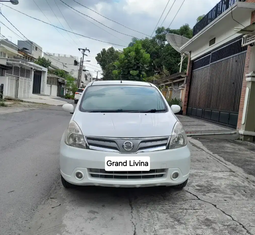 Grand Livina 1.5 XV AT