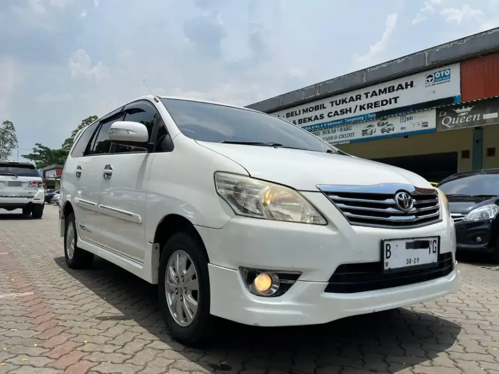 TOYOTA INNOVA G LUXURY 2.0 AT 2013