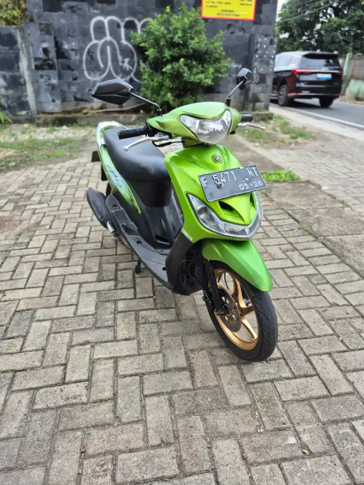 Dijual Yamaha Mio smile tahun 2011 surat lengkap mesin bagus