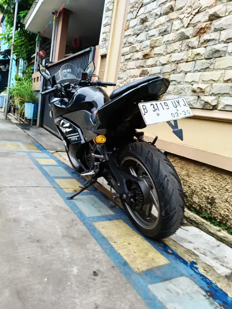 Dijual Ninja 250 CC karbu 2 silider