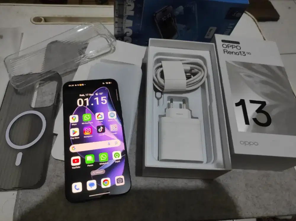 Oppo Reno 13 5G Ram 12+12 256GB