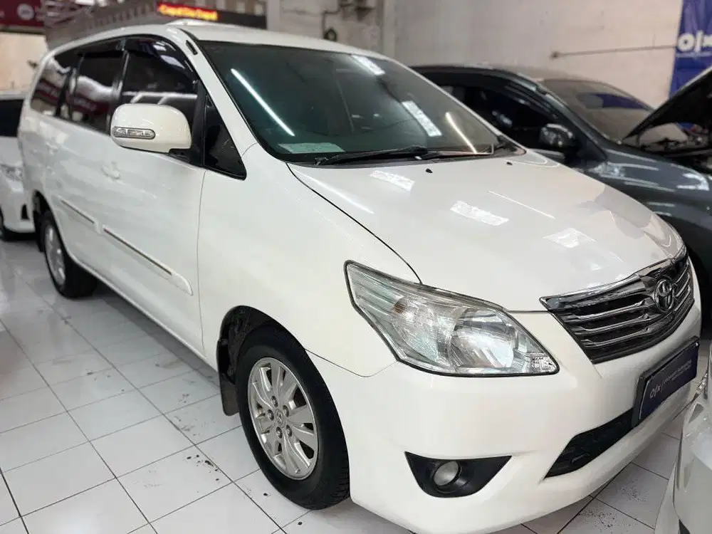 TOYOTA 2013 KIJANG INNOVA G 2.4 A/T PUTIH OTOMART 286 KENJERAN