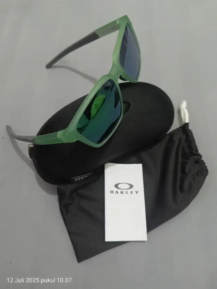 Dijual Kacamata OAKLEY ORI