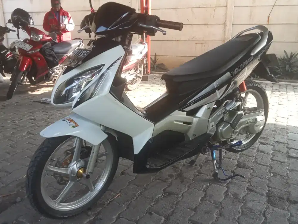 Jual Yamaha neuvo 2005