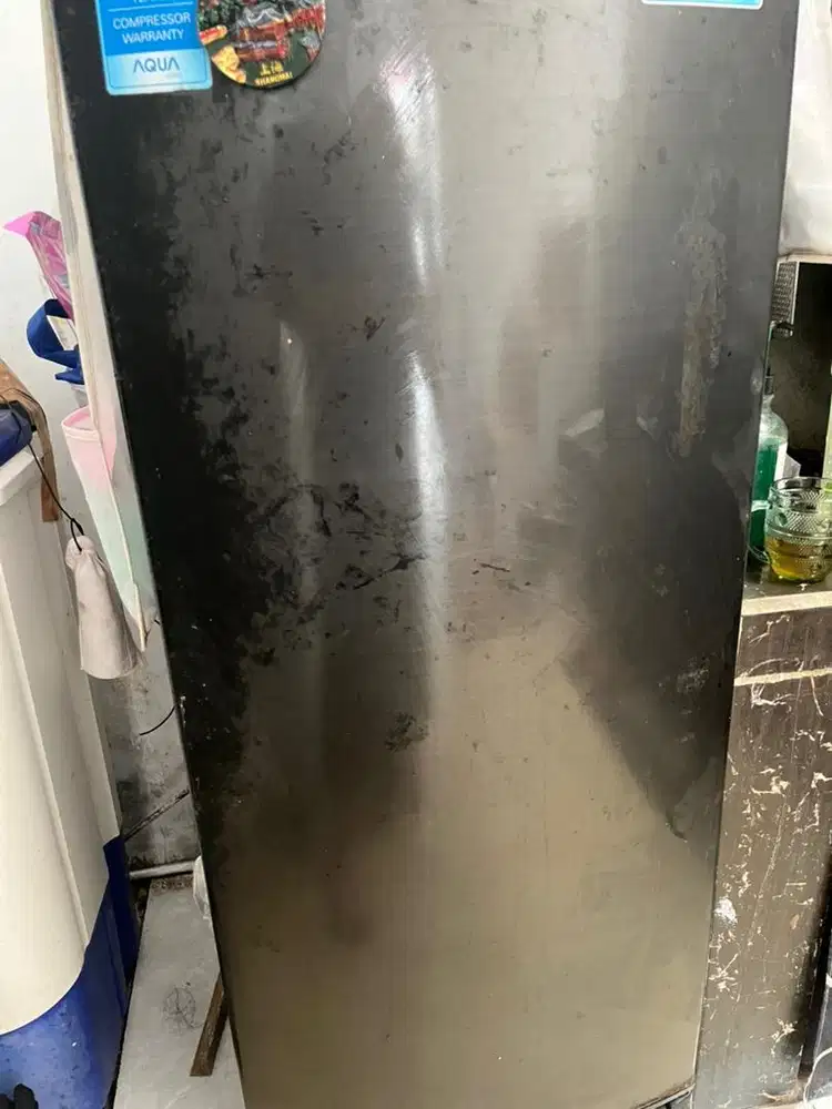 Kulkas Aqua 1 pintu