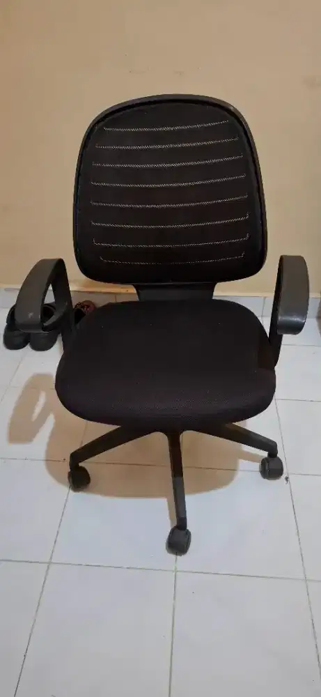 Kursi Kantor Black