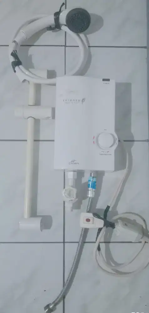 Jual Cepat Water Heater preloved (nego)