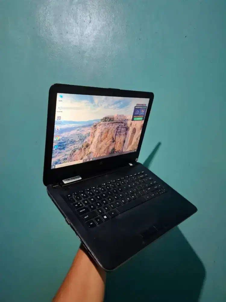 Hp 240 G4 - cocok Buat Kerja, Sekolah, dan Hiburan Ringan