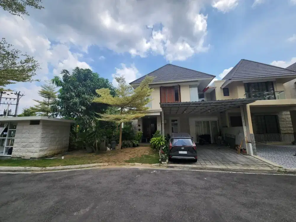 DIJUAL RUMAH MEWAH SETENGAH HARGA DI PERUMAHAN CITRA GRAND MUTIARA DI GAMPING