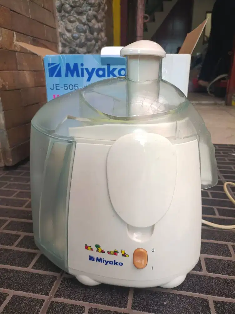 Juicer miyako je-505