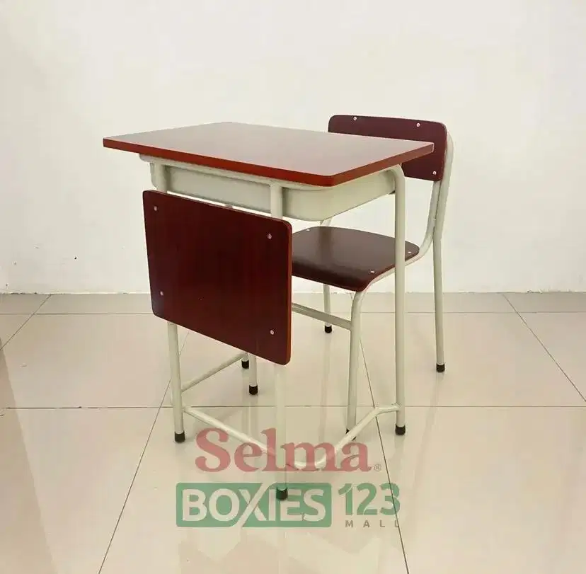 Meja dan bangku sekolah