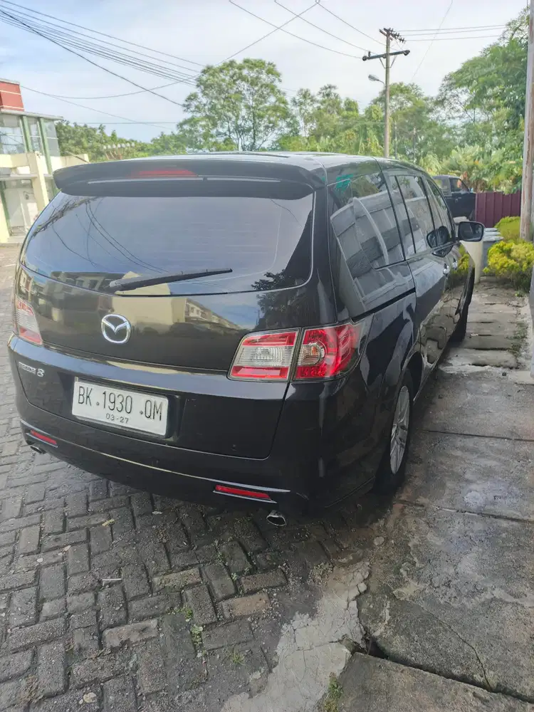 Mazda 8 2011 Bensin