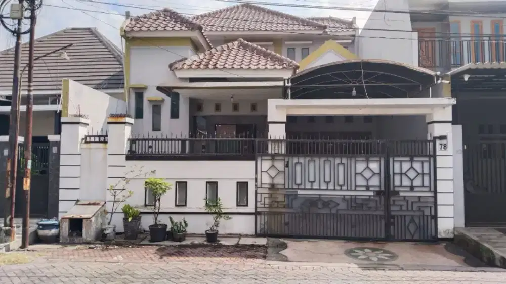 RUMAH DUKUH KUPANG TIMUR 1,5 LANTAI STRATEGIS