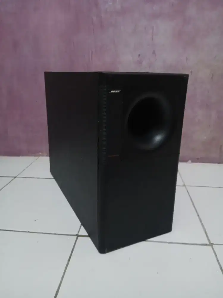 subwofr BOSSE am 5 series III