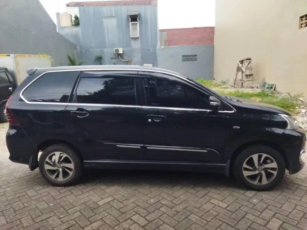 TOYOTA AVANZA 2018
