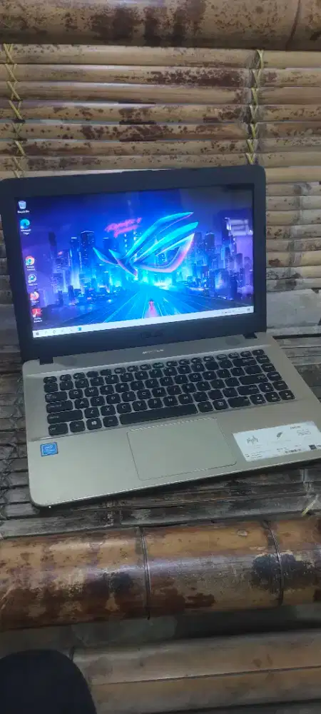 Laptop Asus Vivobook Prosessor Intel Celeron N4020 Ram 4GB SSD 128GB