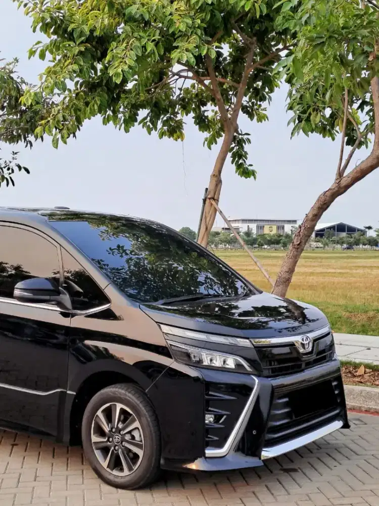 [TERMURAH]Toyota Voxy 2.0 AT 2018 Voxy 2018 Voxy 2019 Voxy 2020 Voxy