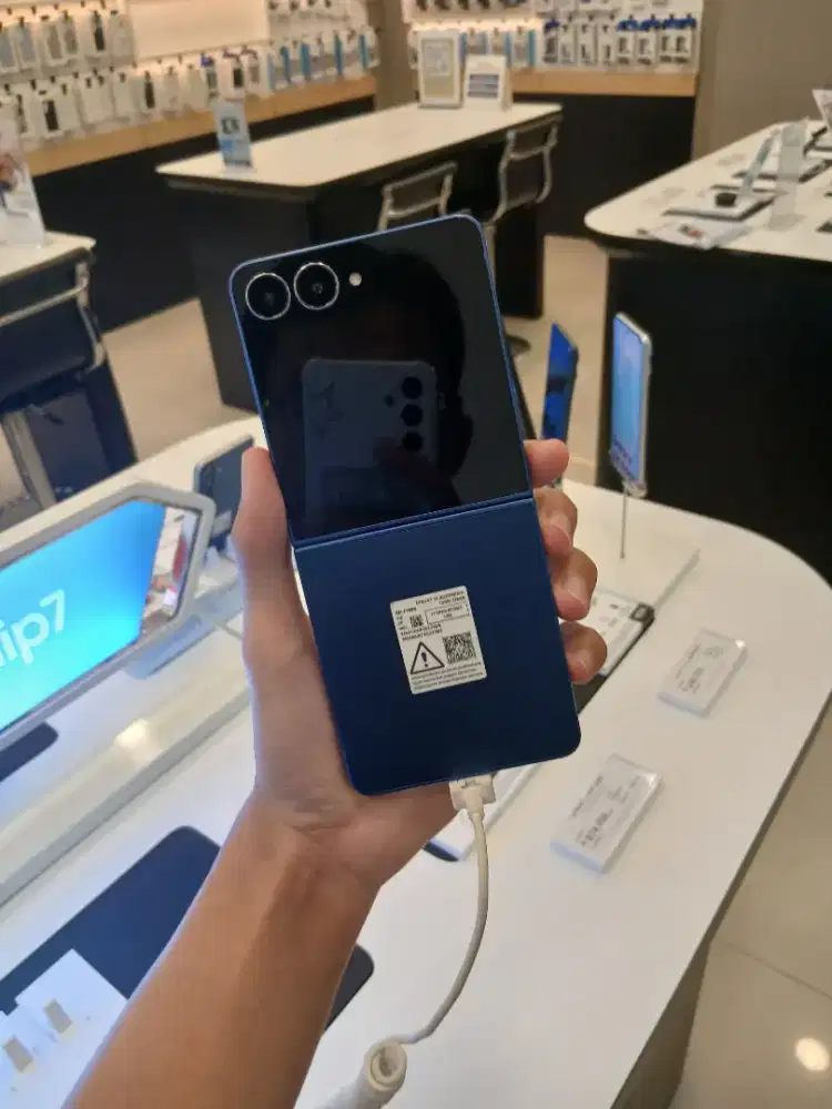 Samsung Galaxy Z Flip7 segel, ori sein masih baru bisa cash/kredit